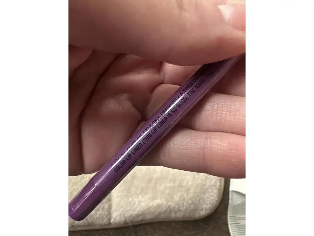 NYX Slide On Lip Liner Lot – Live in Pastel SLLP20 & Brazen SLLP26